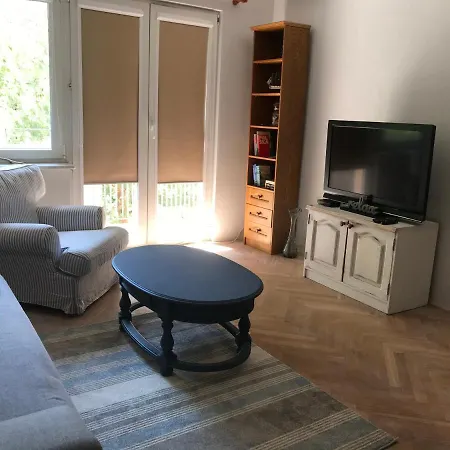 Piastowska 72 Apartment *